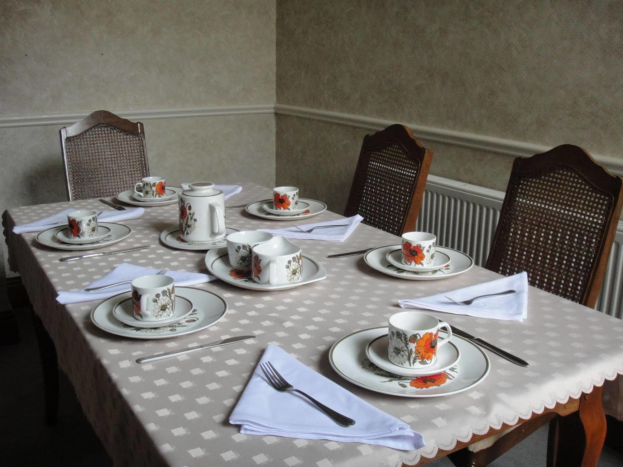 Bankside Bed & Breakfast Сент-Остелл Екстер'єр фото